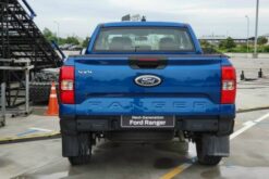 ford-ranger-xl-4x4-mt-2023-ma-u-xanh-4-96409-600x450