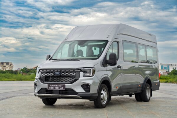 Transit 16 chỗ Premium 2024 tại Ford hải Dương